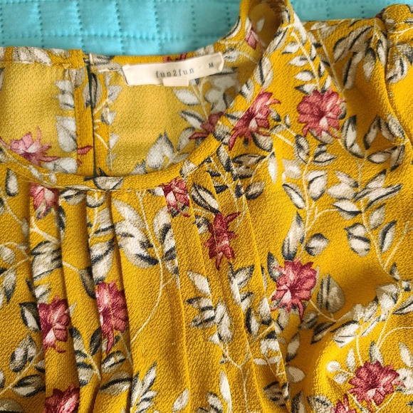 fun 2 fun Tops - Mustard floral sleeveless blouse